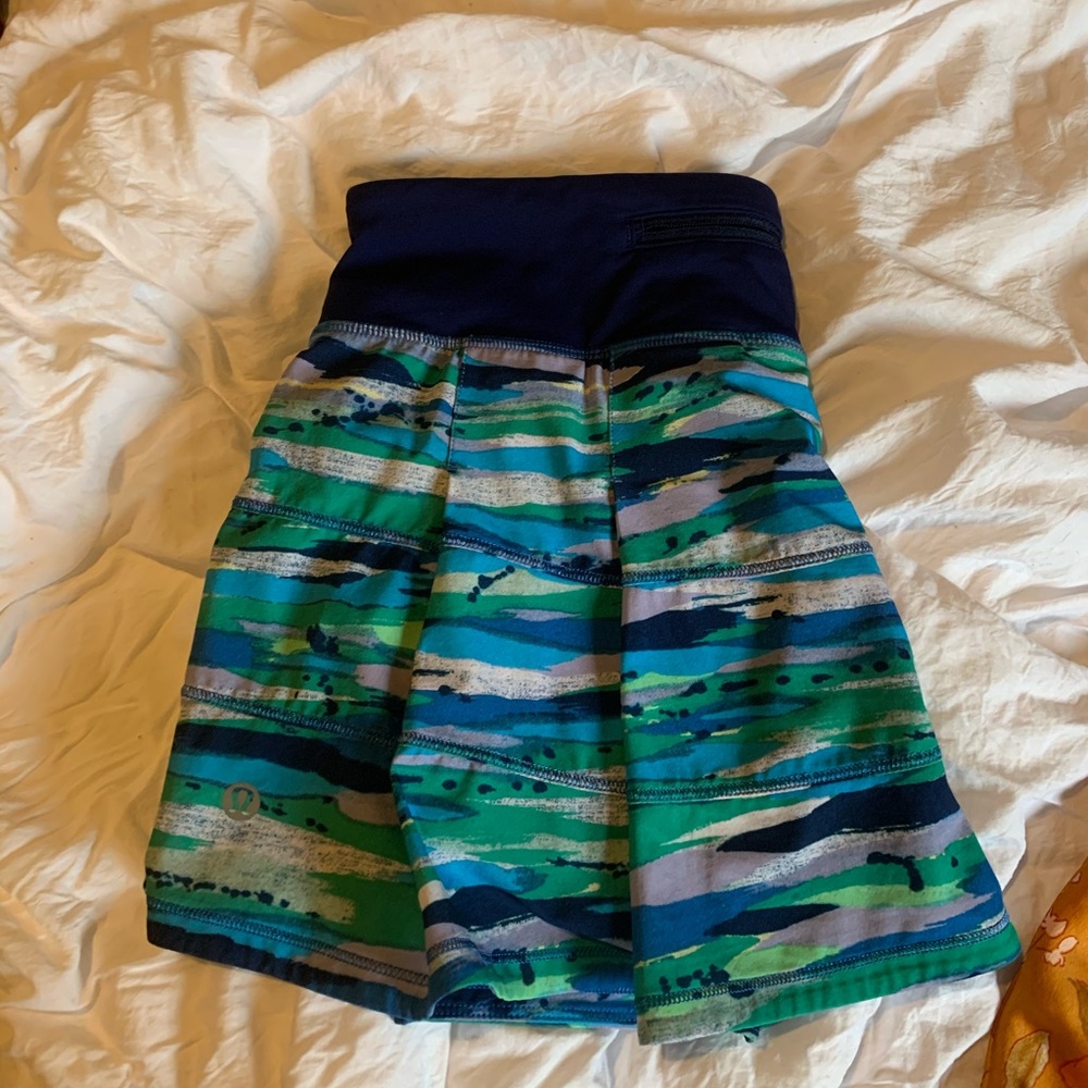Lululemon pace rival skirt